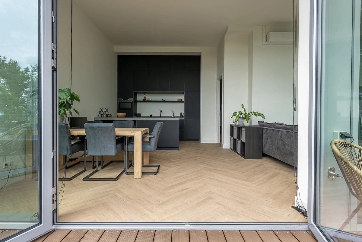 Floer Walvisgraat Click PVC – Gaia Grijsbeige - Afbeelding 14